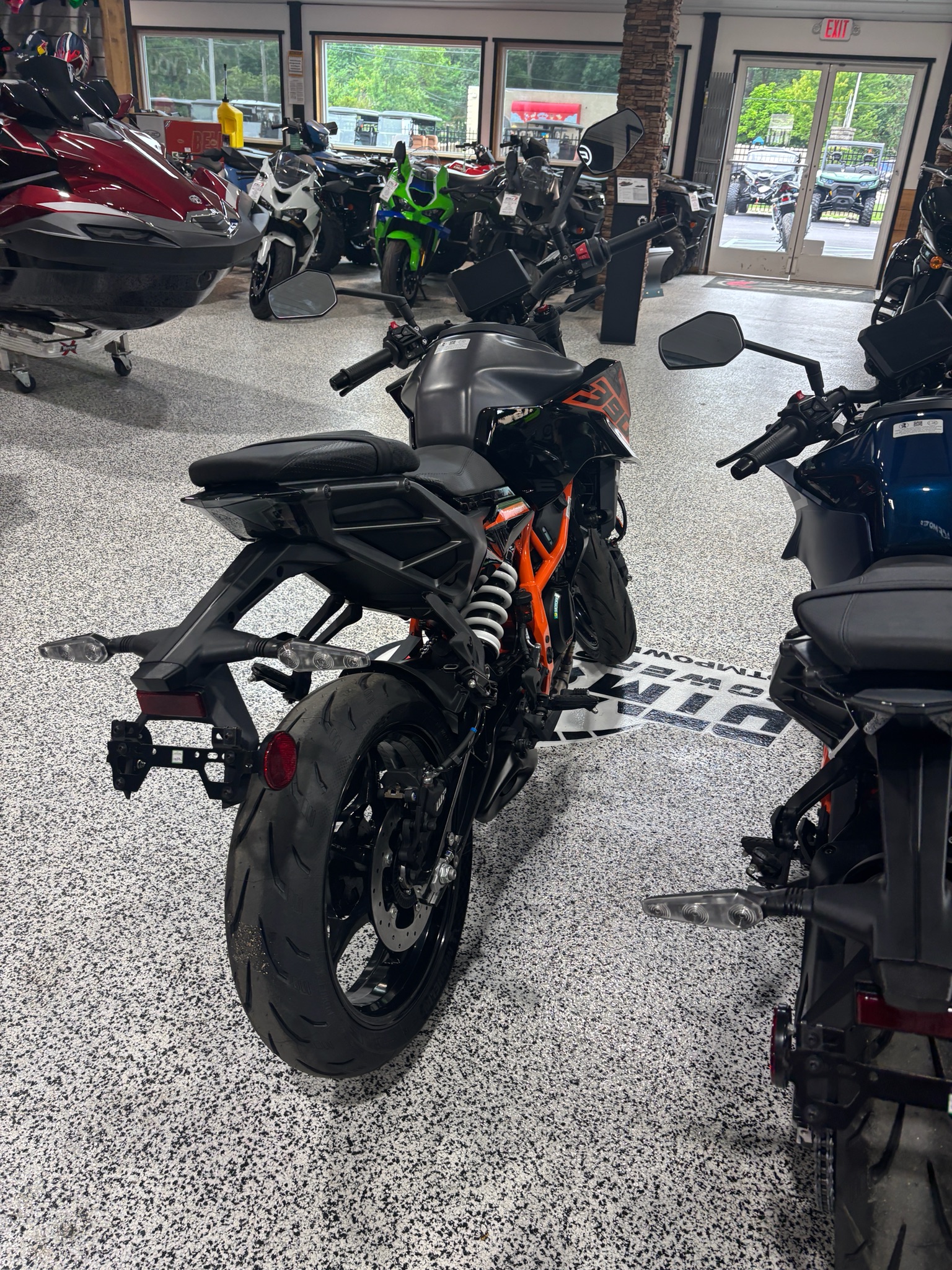 2026 KTM 390 Duke 4