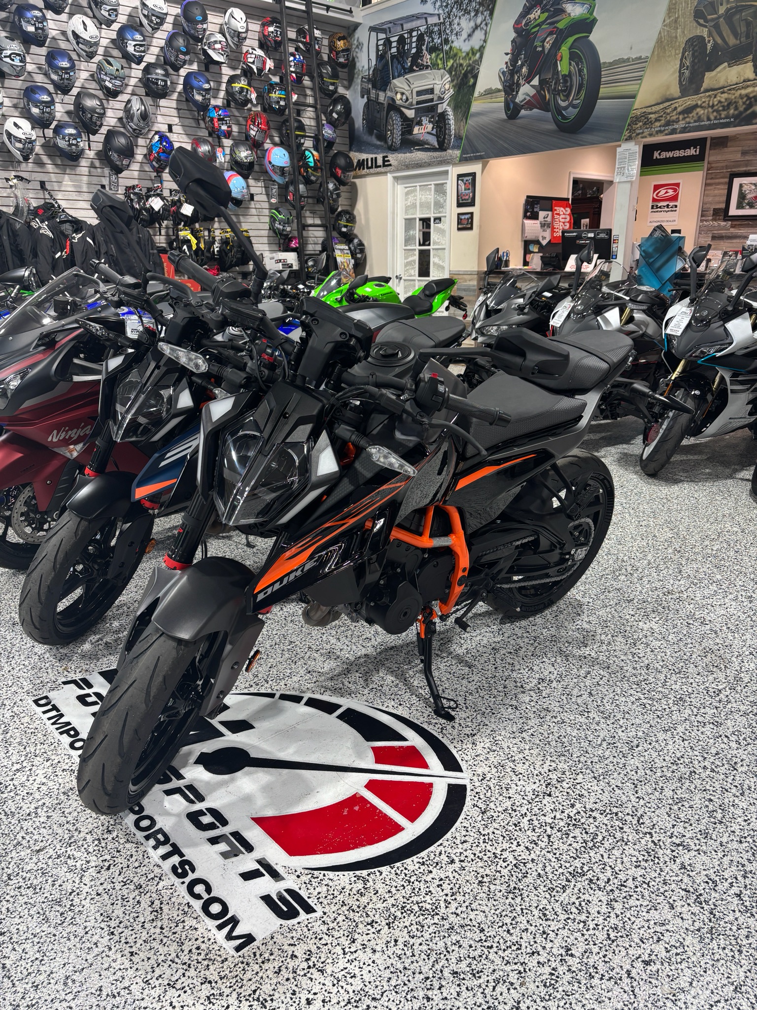2026 KTM 390 Duke 8