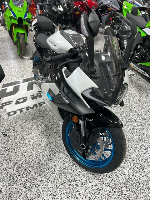 New 2025 CFMOTO 675SS | Motorcycles in NJ | CFM000381 Nebula White