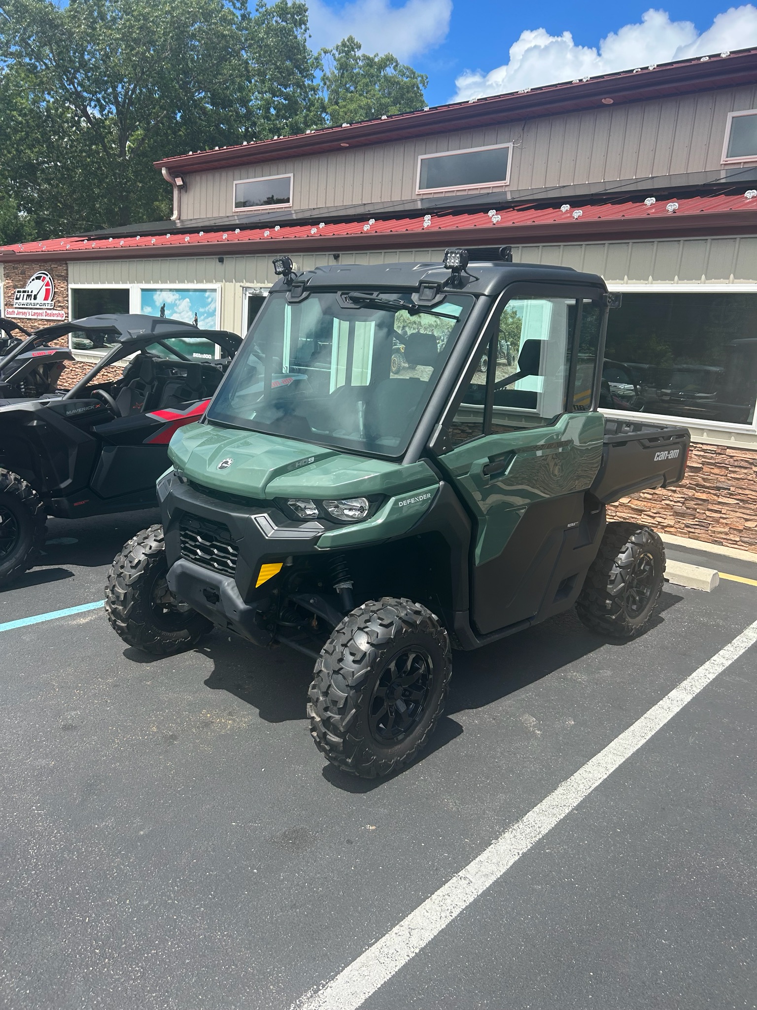 2024 Can-Am™ Defender DPS CAB 3