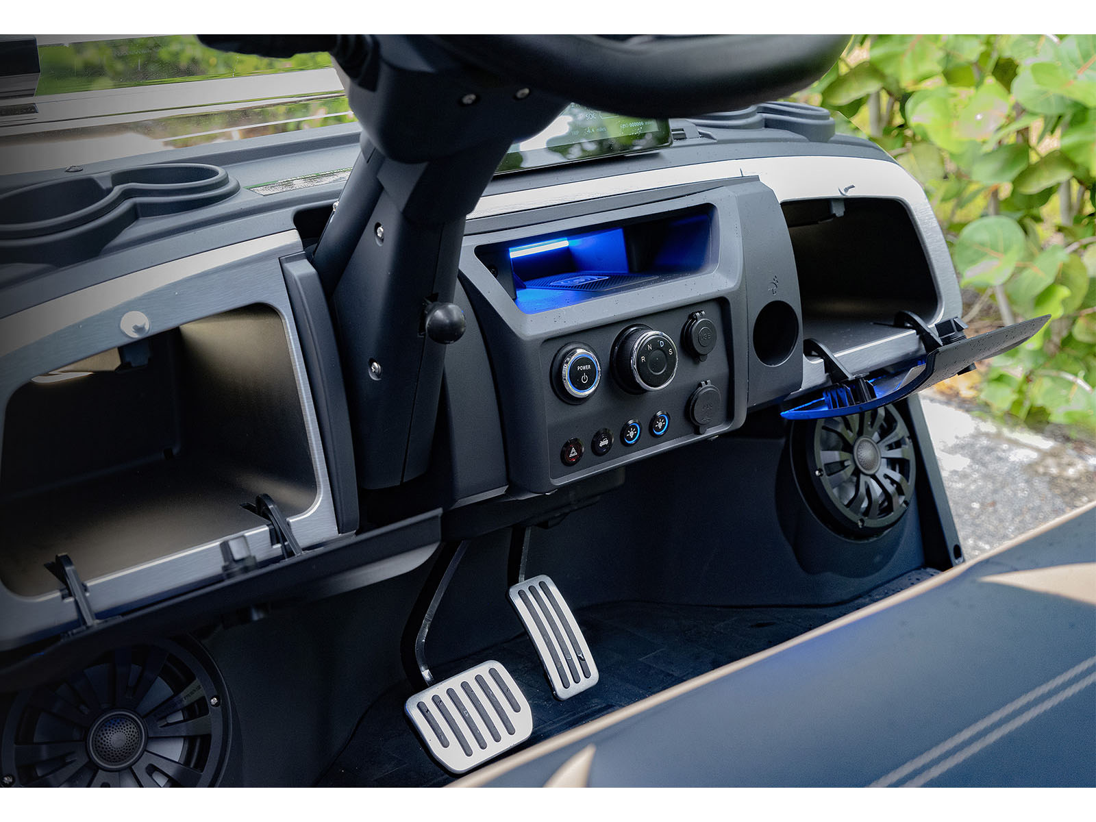 New 2026 ICON E60FX | Golf Carts in NJ | Metallic Charcoal