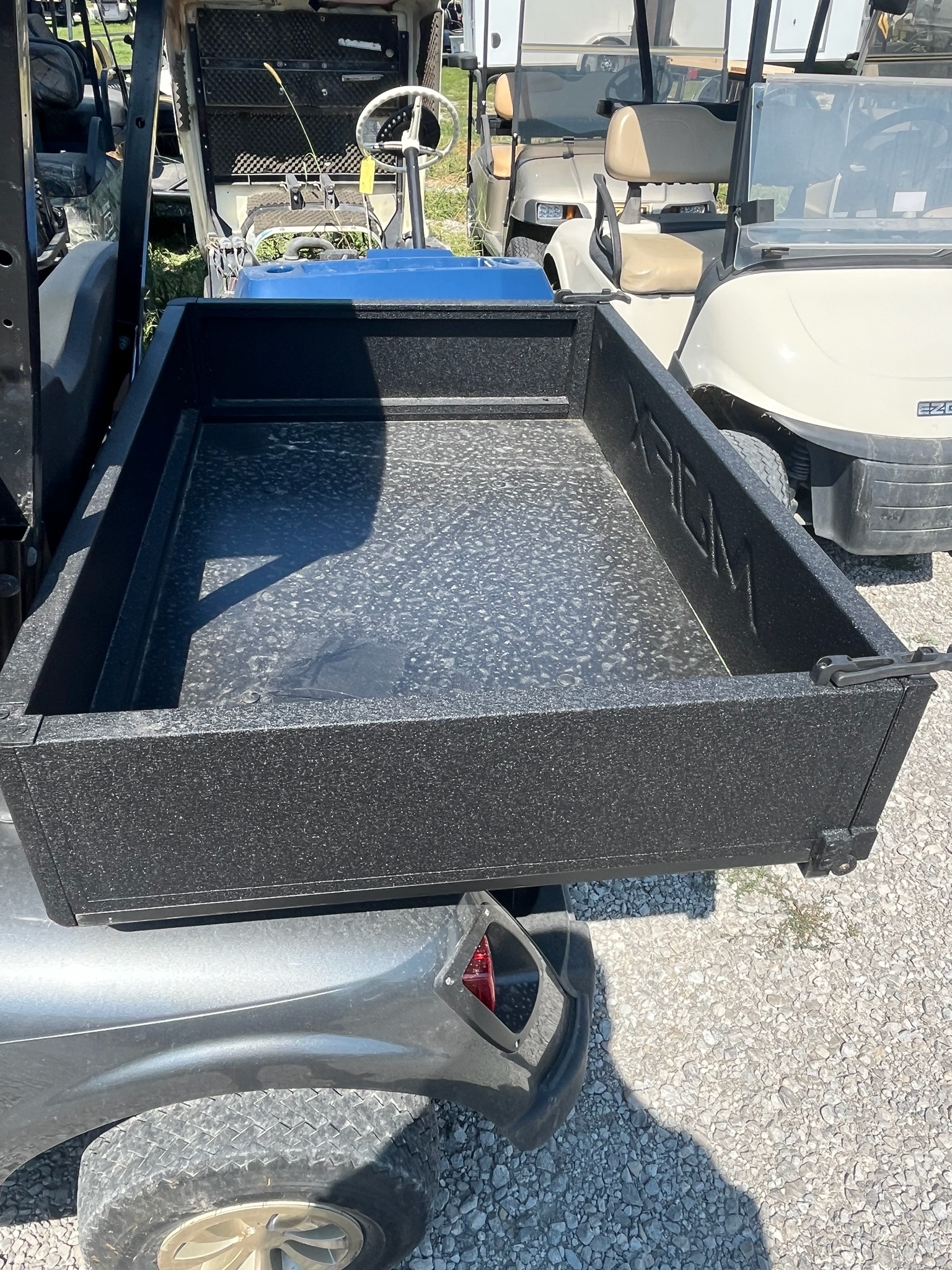 2003 EZGO TXT photo 3