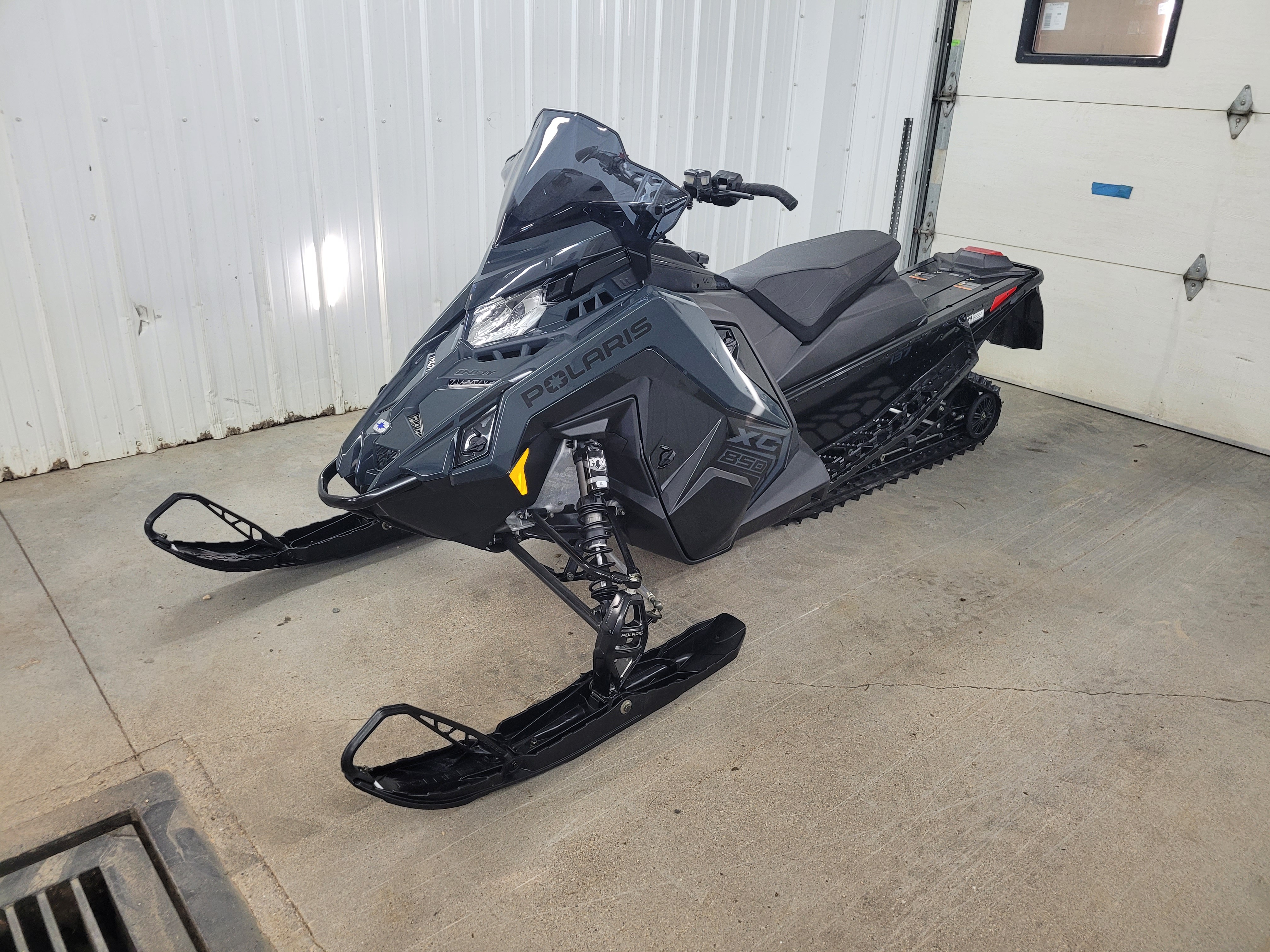 New 2026 Polaris 850 INDY XC 137 ES | Snowmobiles in Hankinson ND