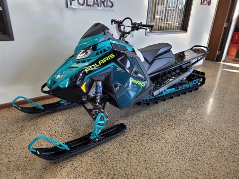 2025 Polaris 850 PRO RMK 155 SC — photo 1 of 6