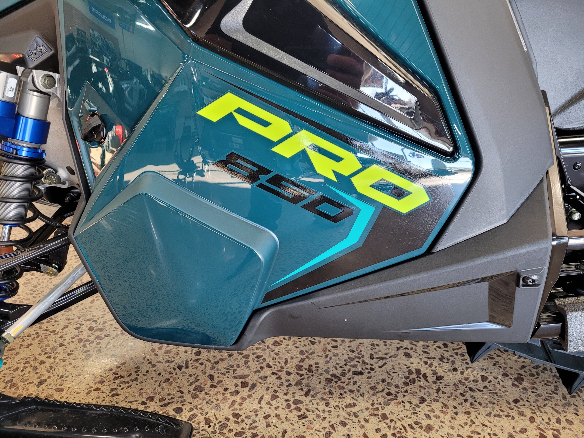 2025 Polaris 850 PRO RMK 155 SC 4
