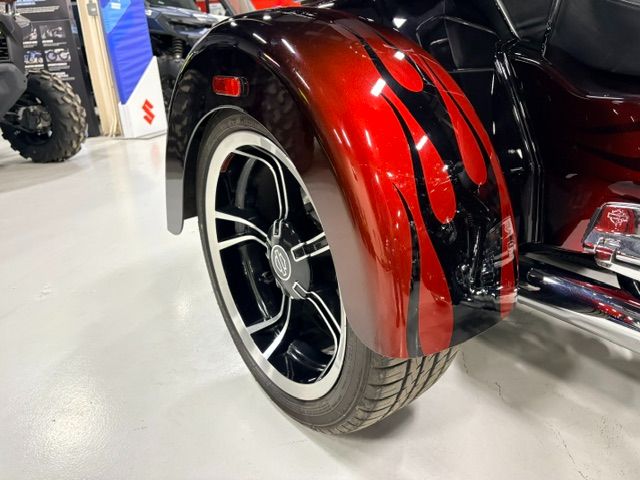 2022 Harley-Davidson CVO Tri Glide® 7