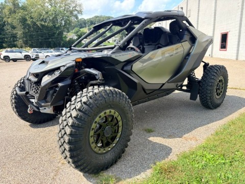 2026 Can-Am Maverick R X RC with Smart-Shox