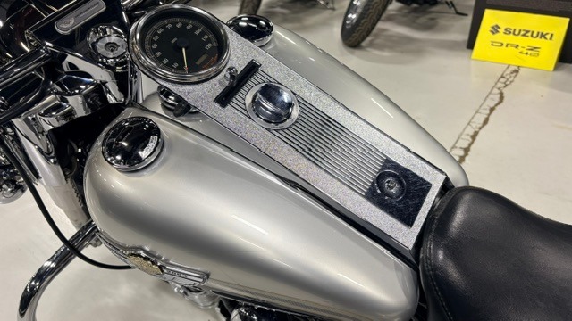 2003 Harley-Davidson FLHRCI Road King® Classic 3