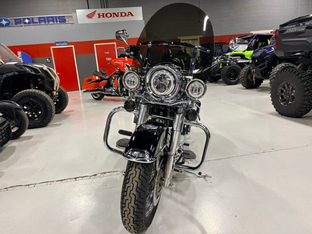 2003 Harley-Davidson FLHRCI Road King® Classic 9