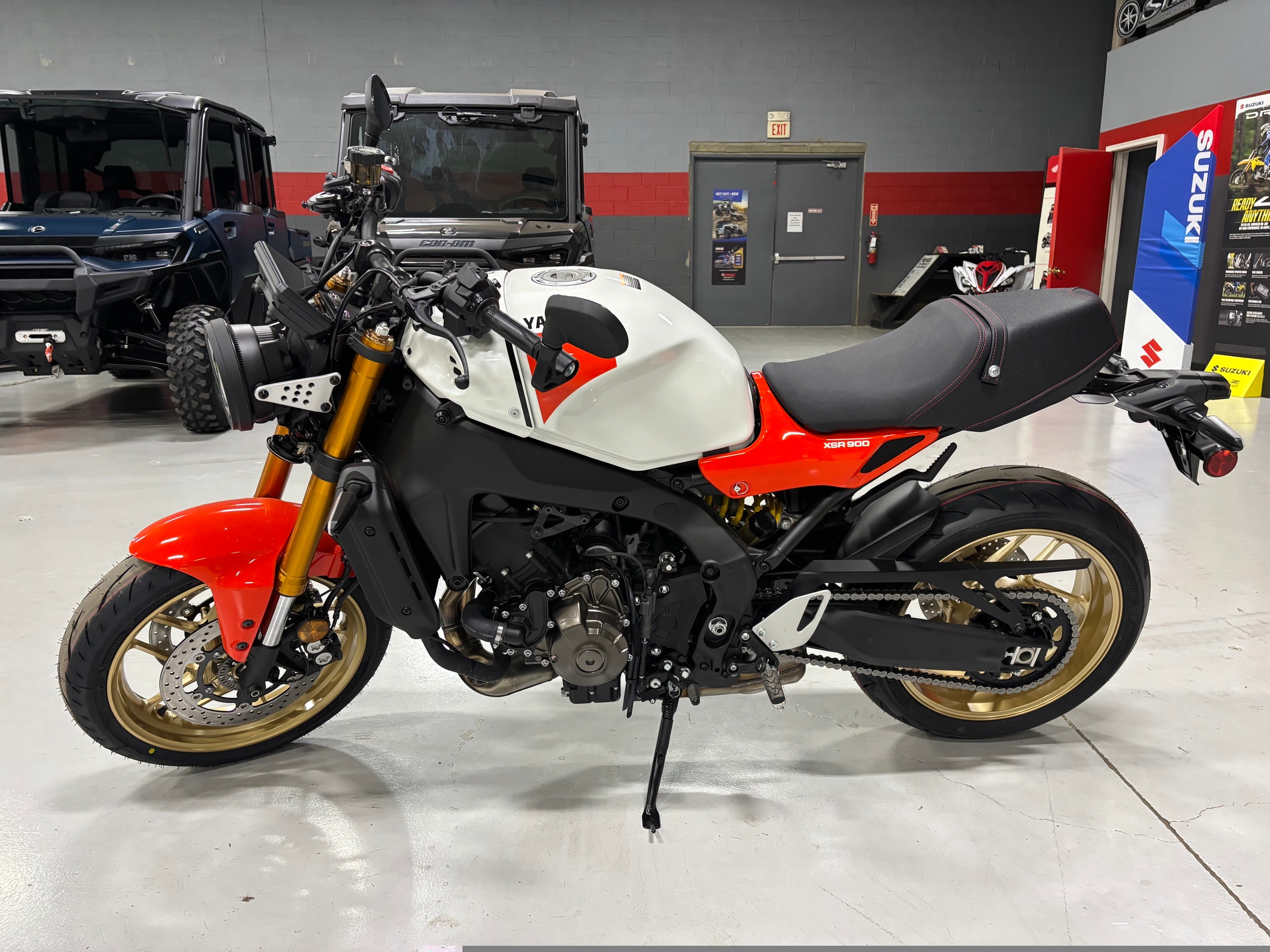 2026 Yamaha XSR900 2