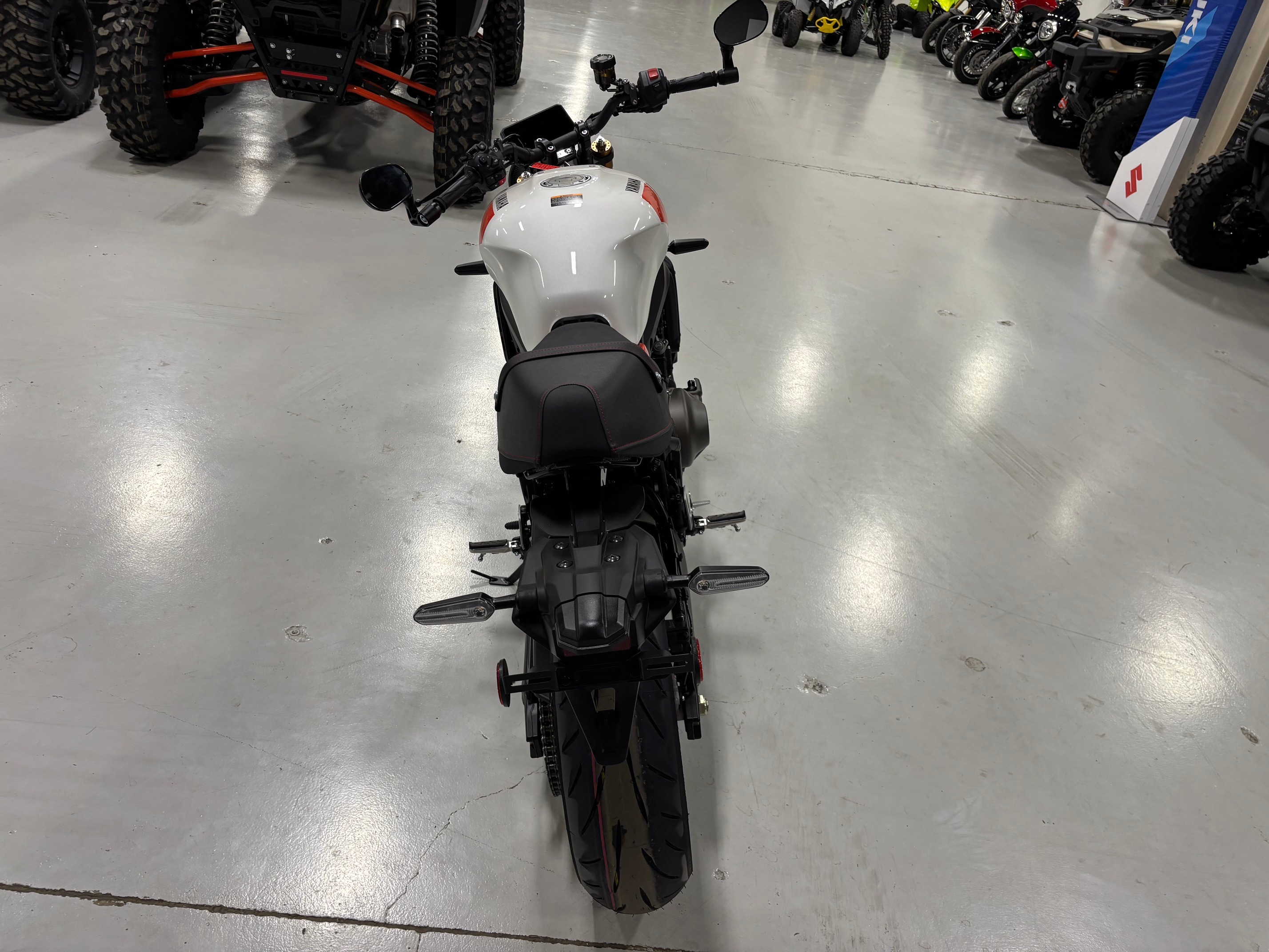 2026 Yamaha XSR900 8