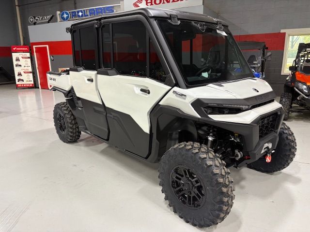 2026 Can-Am™ Defender MAX Limited HD11 1