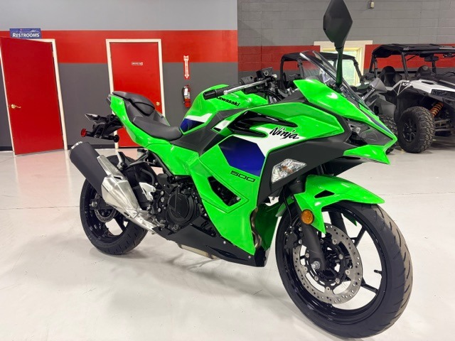2026 Kawasaki Ninja® 500 1