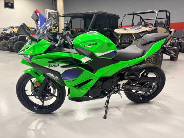 2026 Kawasaki Ninja® 500 5