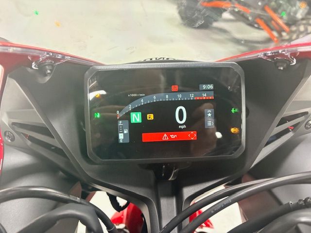 2026 Honda CBR650R E-Clutch 4