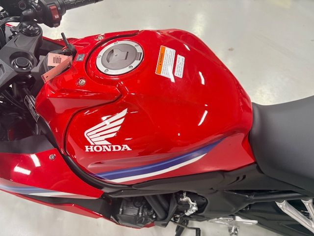 2026 Honda CBR650R E-Clutch 8