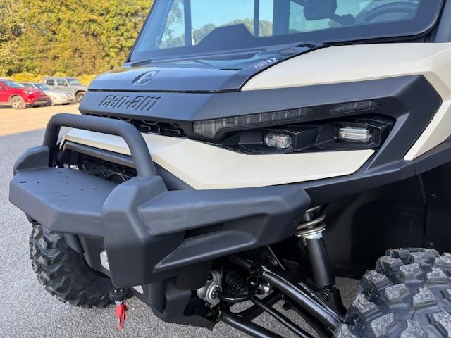 2026 Can-Am™ Defender Limited HD11 9