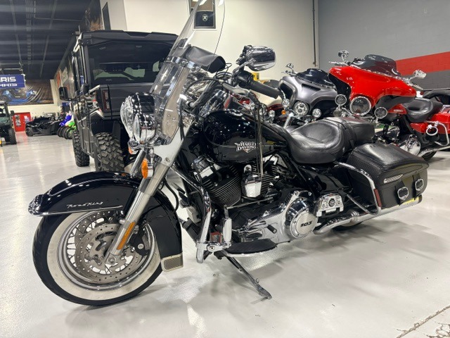 2011 Harley-Davidson Road King® Classic 2