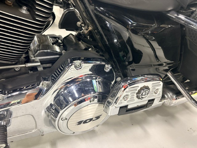 2011 Harley-Davidson Road King® Classic 9