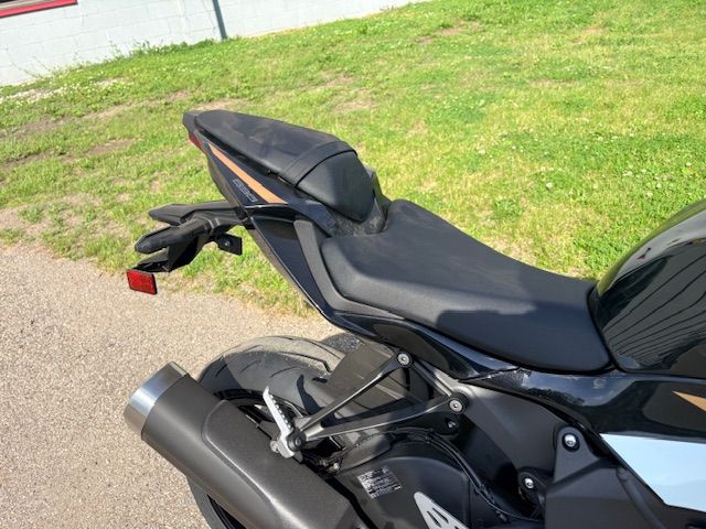 2026 Kawasaki Ninja® ZX-6R 4