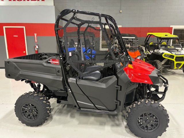 2026 Honda Pioneer 700 Deluxe 8