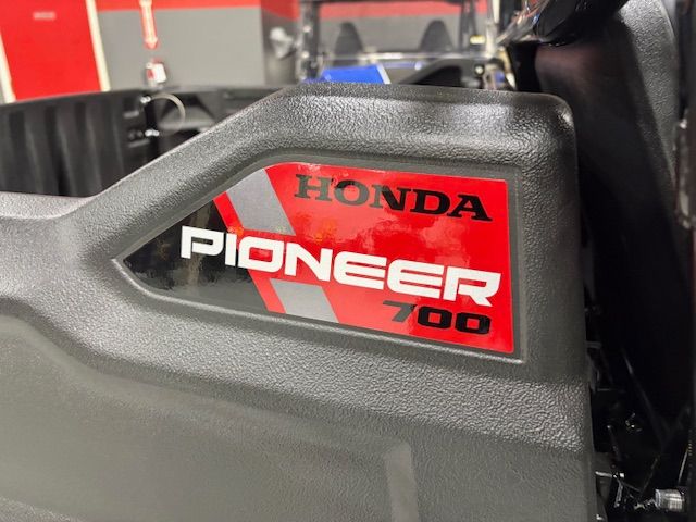 2026 Honda Pioneer 700 Deluxe 9