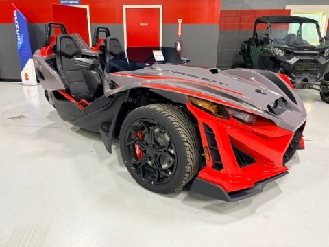 2026 Slingshot R - AutoDrive