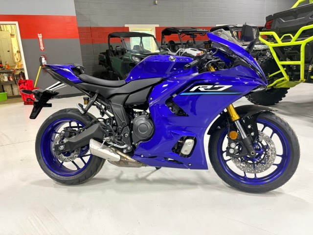 2026 Yamaha YZF-R7 3