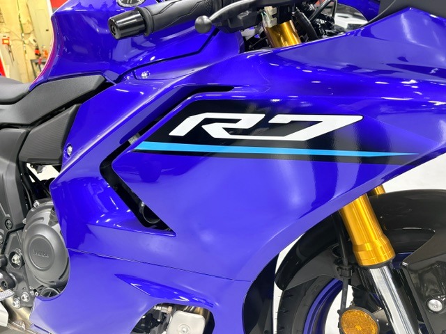 2026 Yamaha YZF-R7 4
