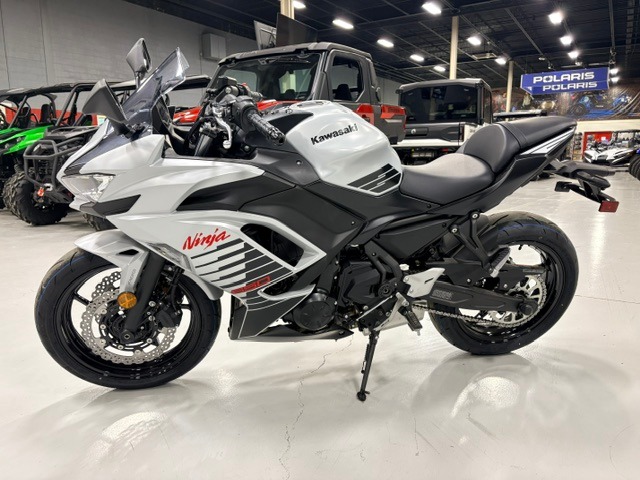 2026 Kawasaki Ninja® 650 ABS 2