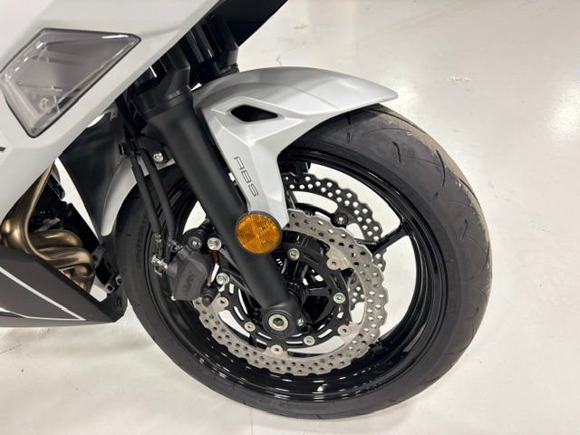 2026 Kawasaki Ninja® 650 ABS 8