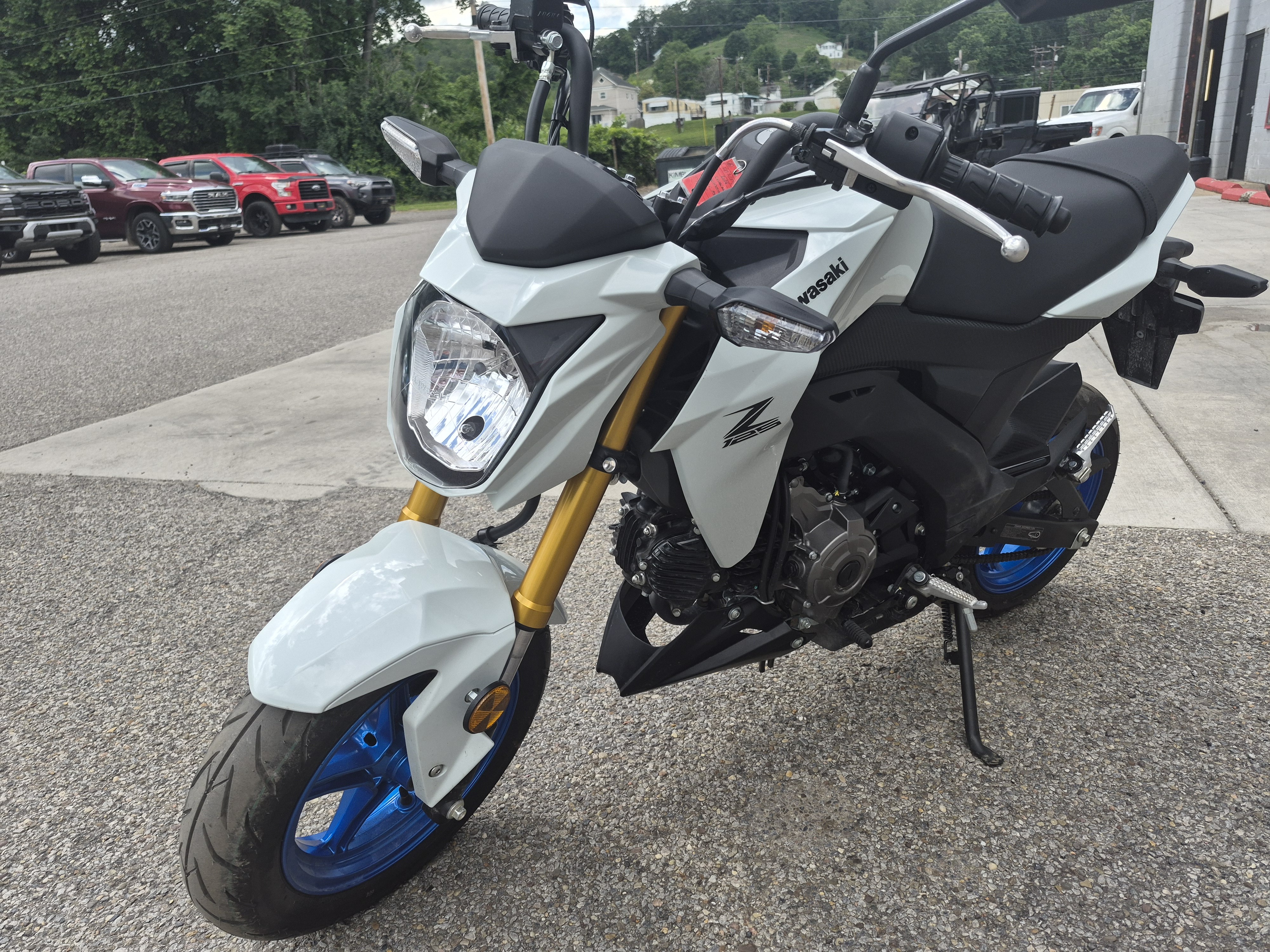 2026 Kawasaki Z125 Pro 3
