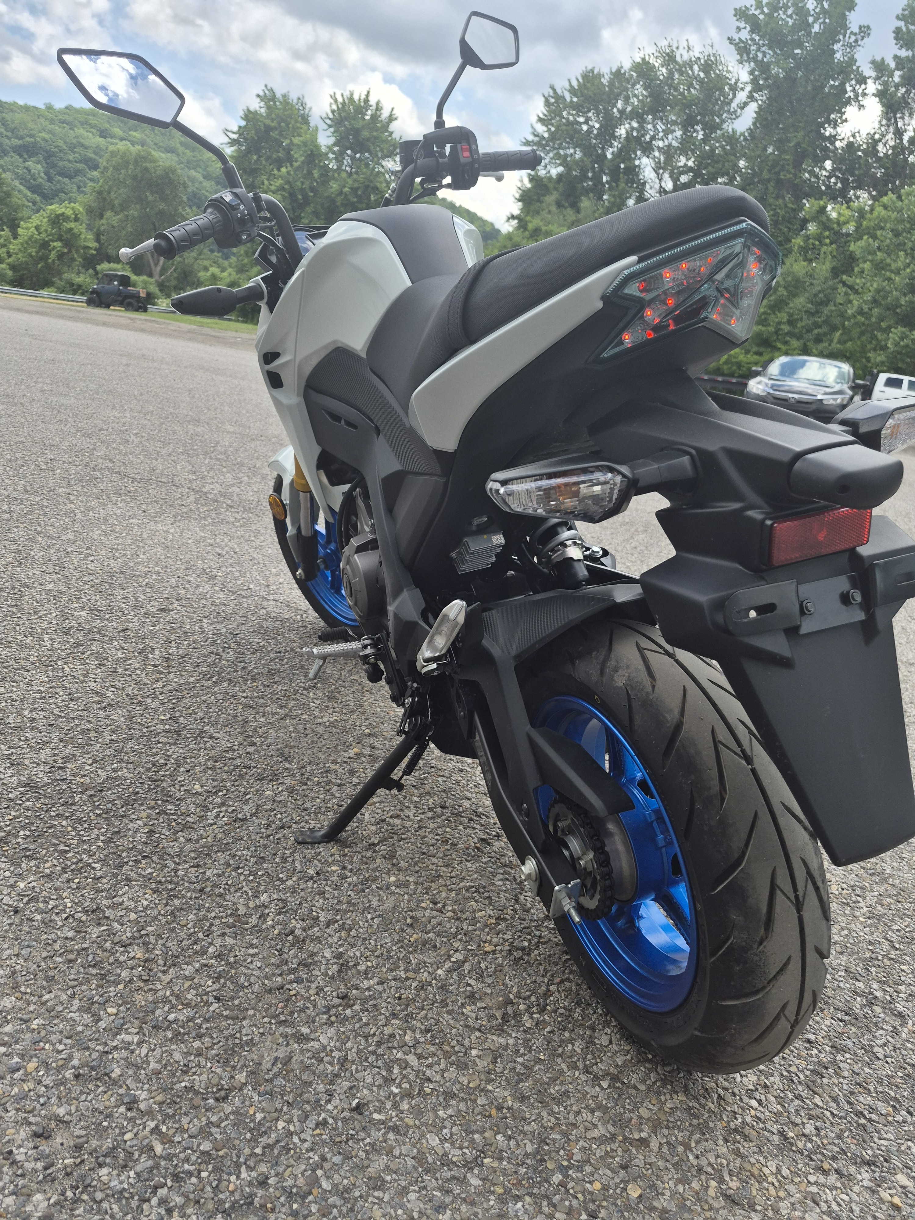 2026 Kawasaki Z125 Pro 4