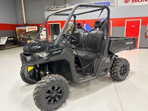 2025 Can-Am Defender DPS HD10