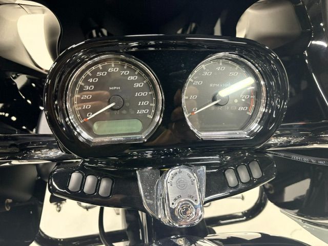 2023 Harley-Davidson Road Glide® 3 4