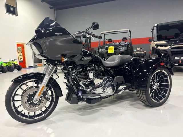 2023 Harley-Davidson Road Glide® 3 2
