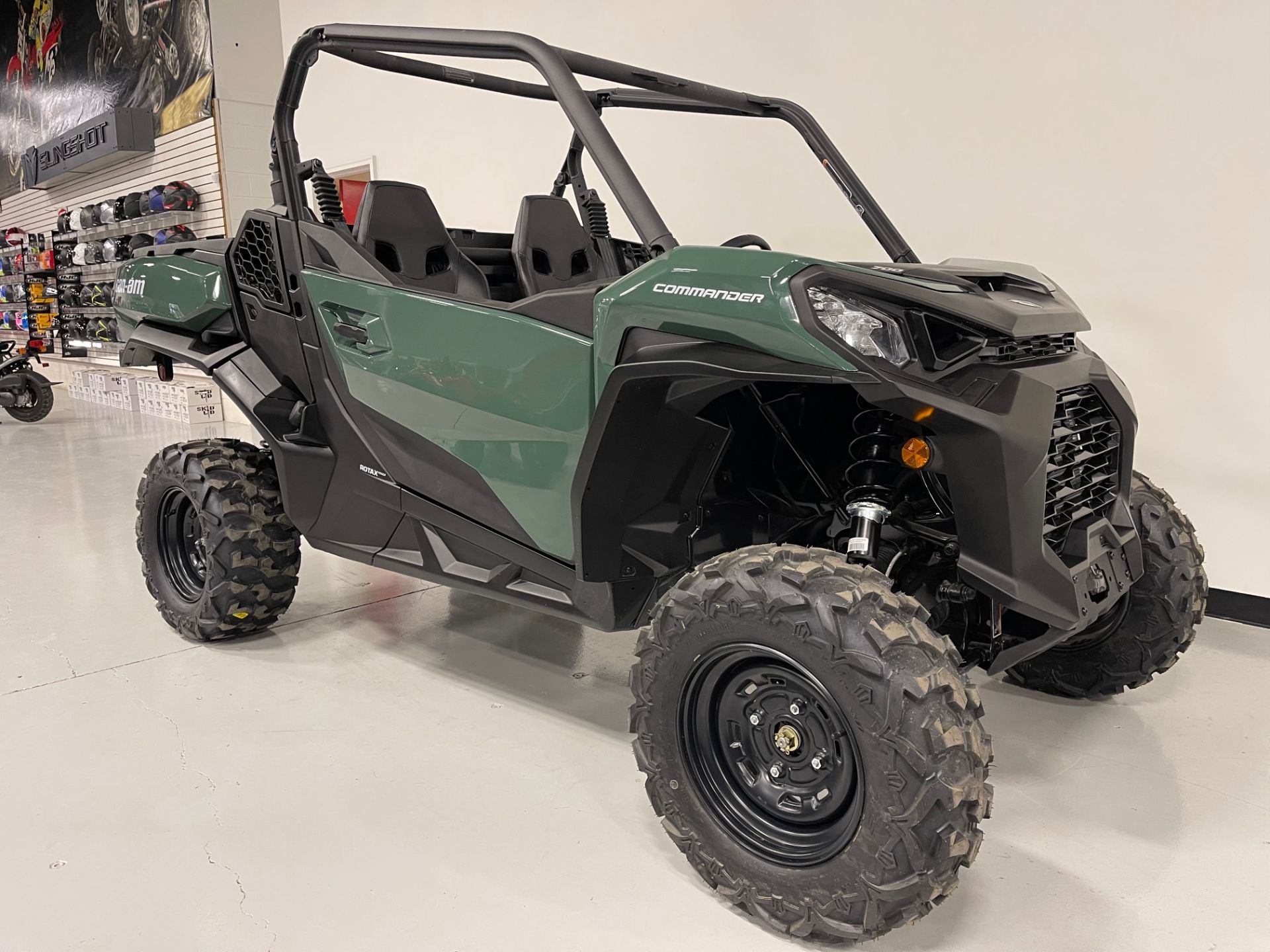 2026 Can-Am Commander DPS 700 Utility Vehicles Brilliant Ohio CALL