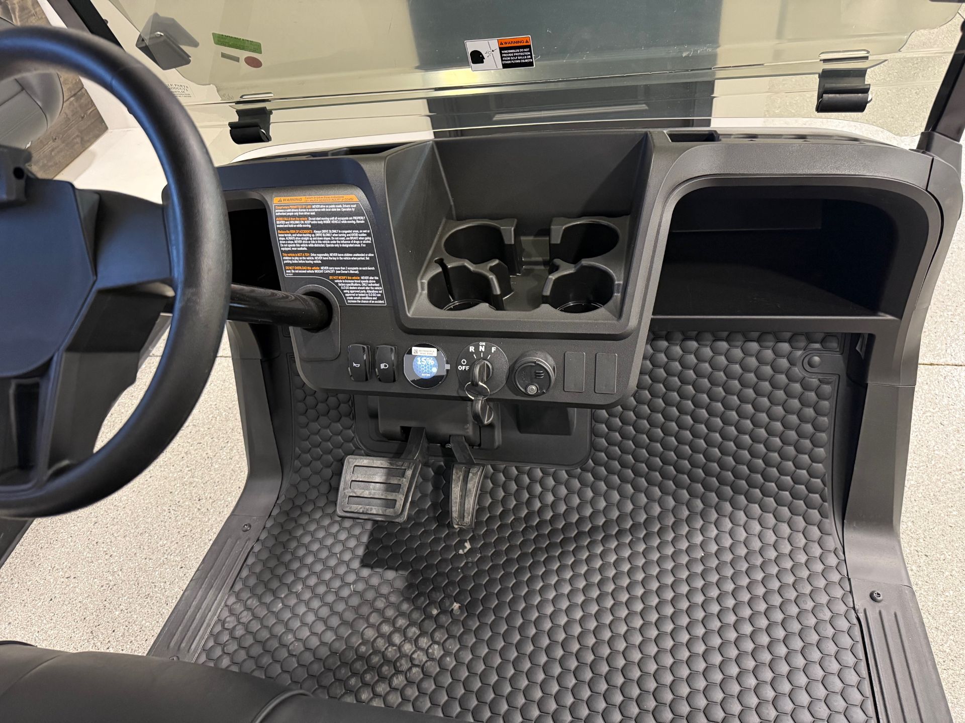 2026 E-Z-GO Freedom RXV ELiTE Lithium in Hawarden, Iowa - Photo 6