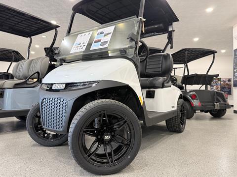 2026 E-Z-GO Freedom RXV ELiTE Lithium in Hawarden, Iowa - Photo 3