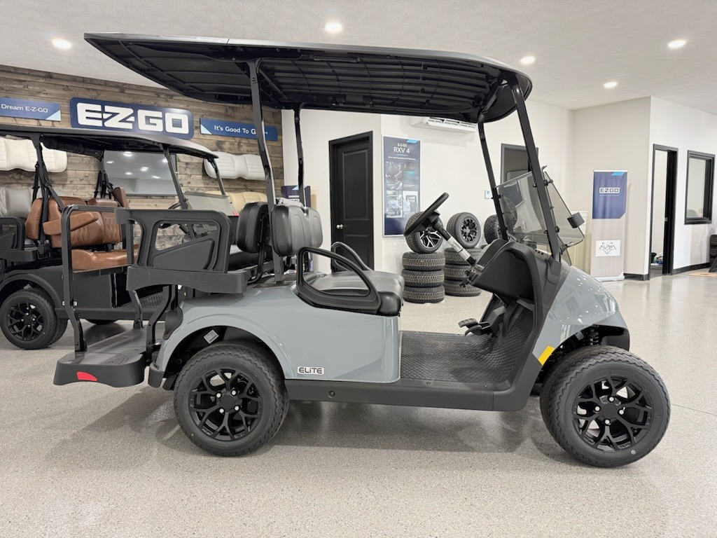 2026 EZGO RXV photo 3