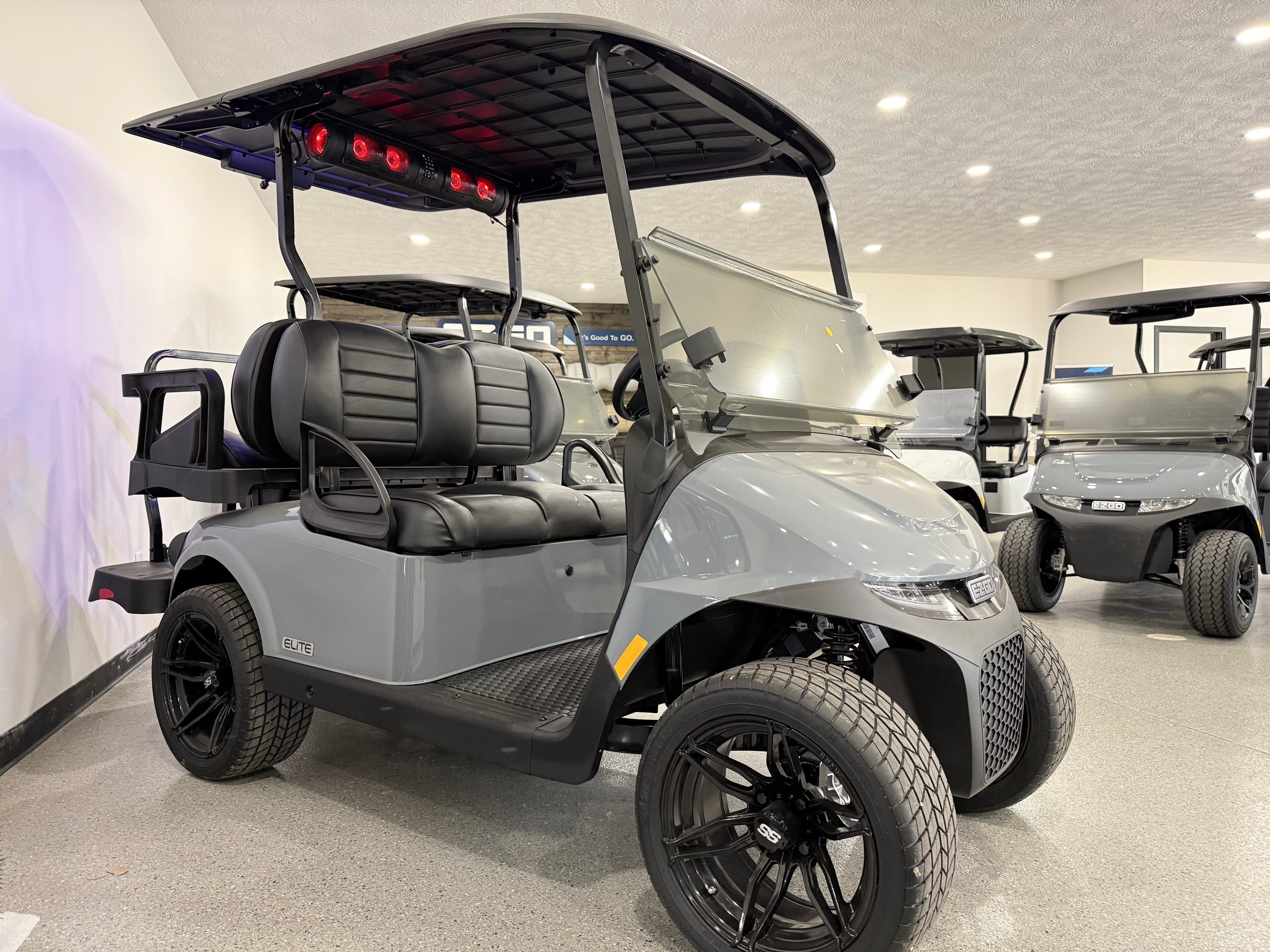 2026 EZGO RXV photo 2