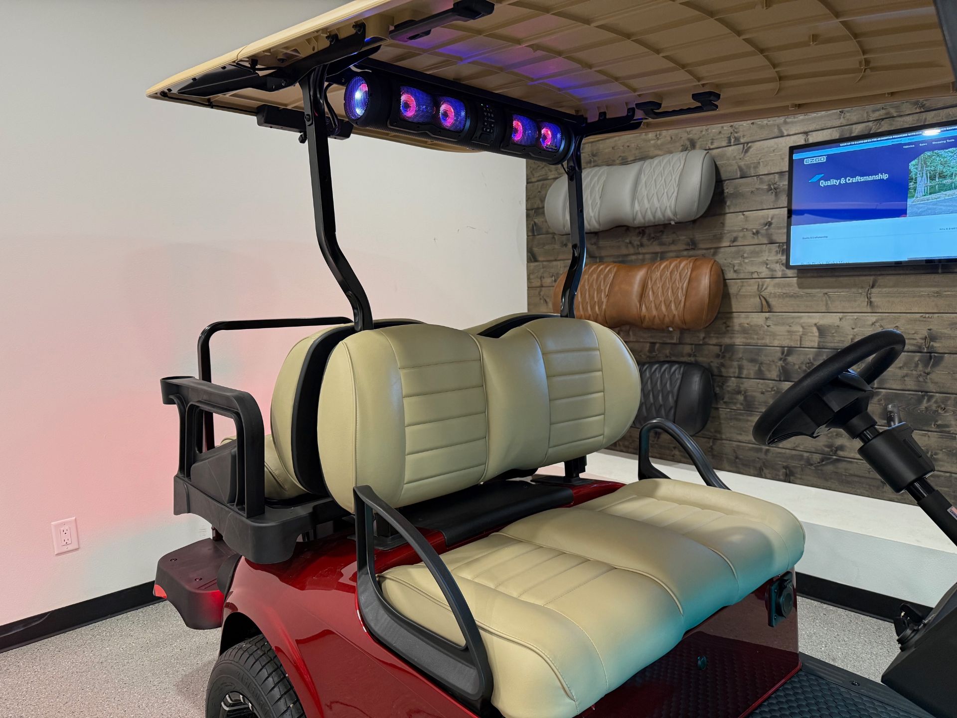 2026 E-Z-GO RXV 4 Touring ST 2.2 ELiTE in Hawarden, Iowa - Photo 3