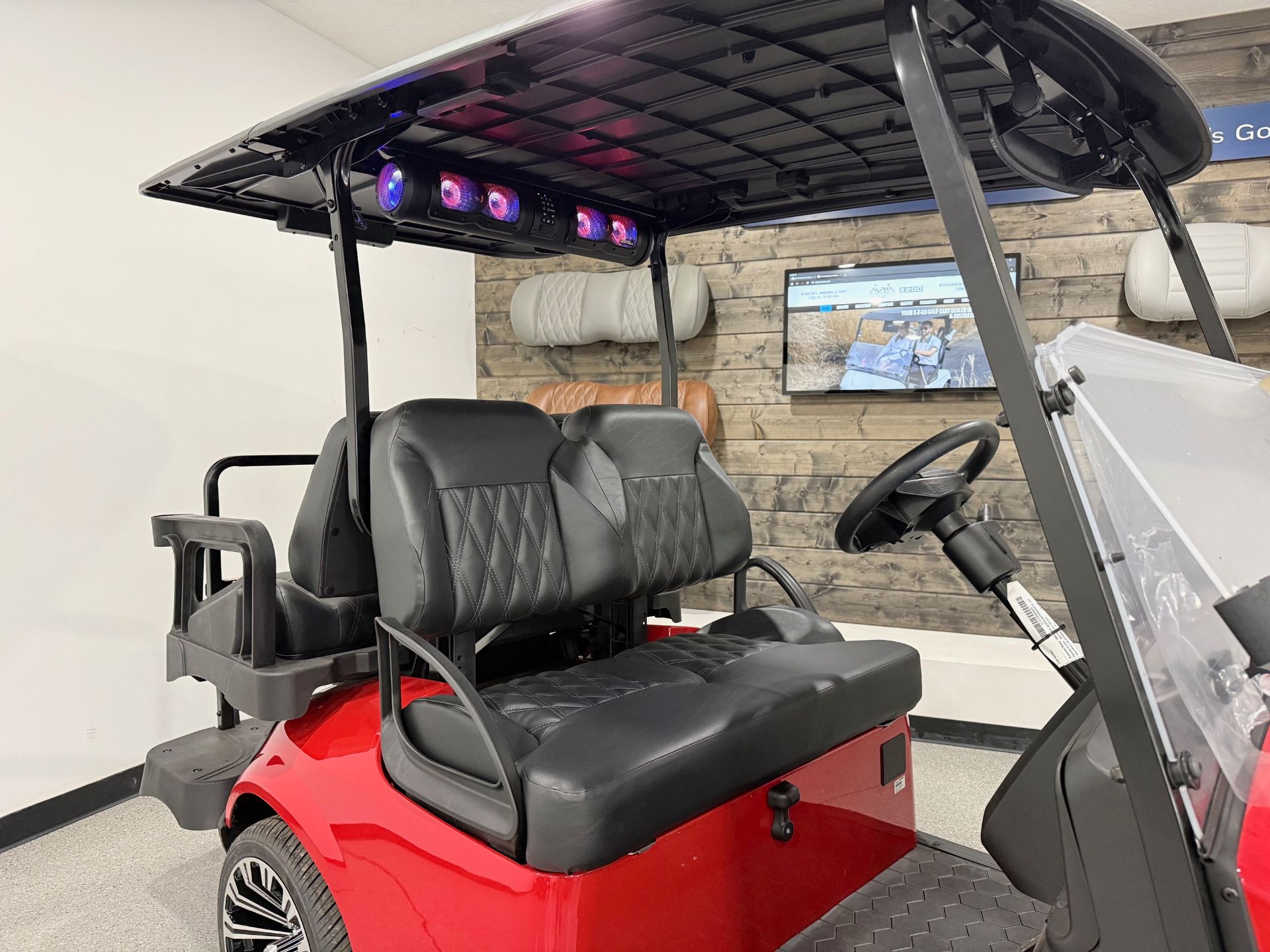 2026 E-Z-GO Express 4 Touring STL 13.5 Gas in Hawarden, Iowa - Photo 2