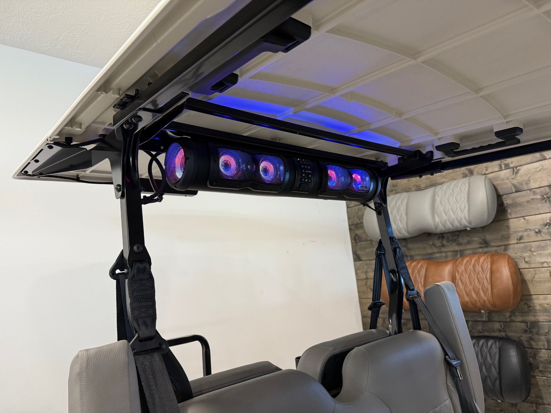 2026 E-Z-GO RXV 4 Touring STL 2.2 ELiTE in Hawarden, Iowa - Photo 5