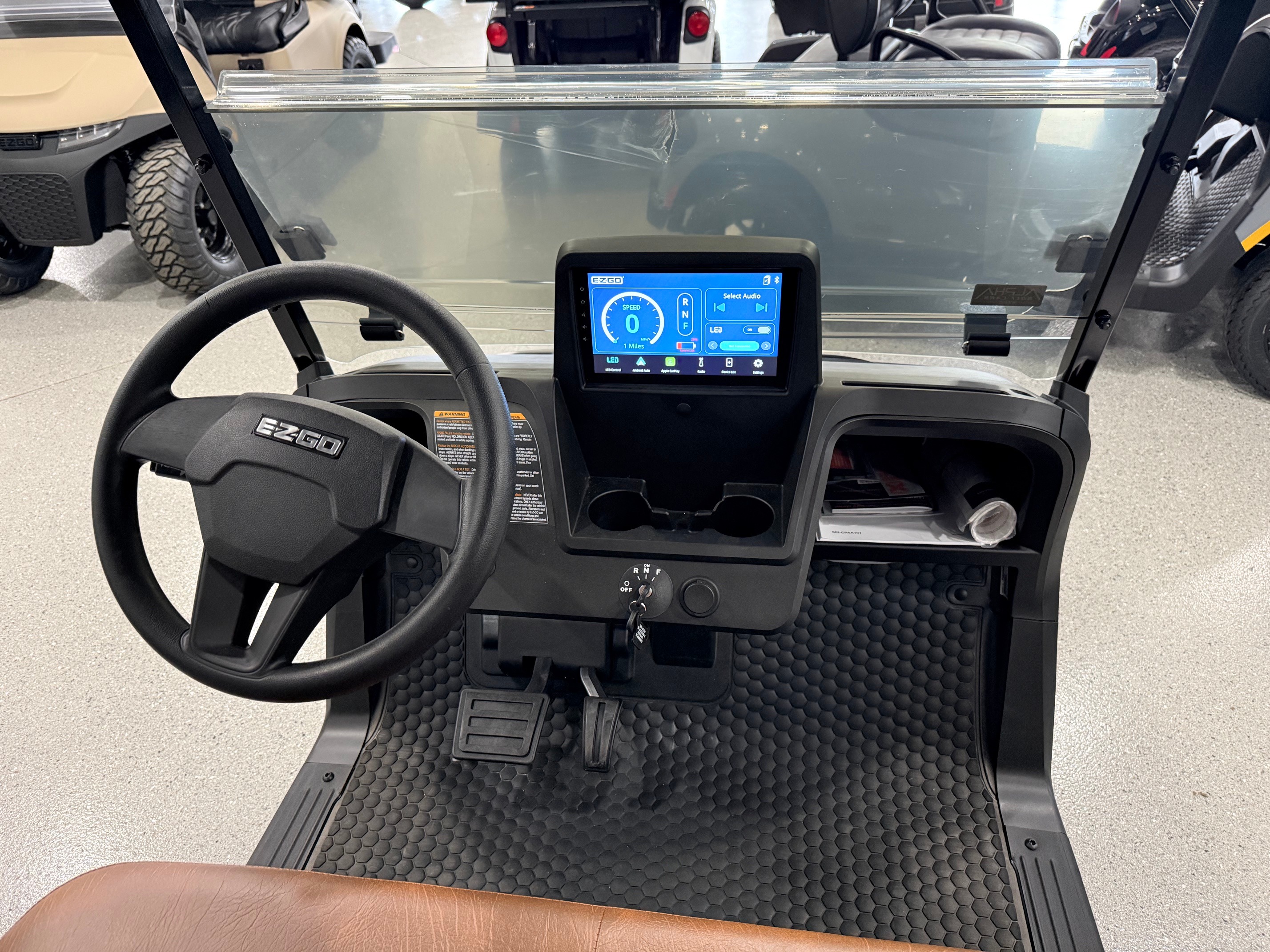 2026 EZGO RXV photo 3