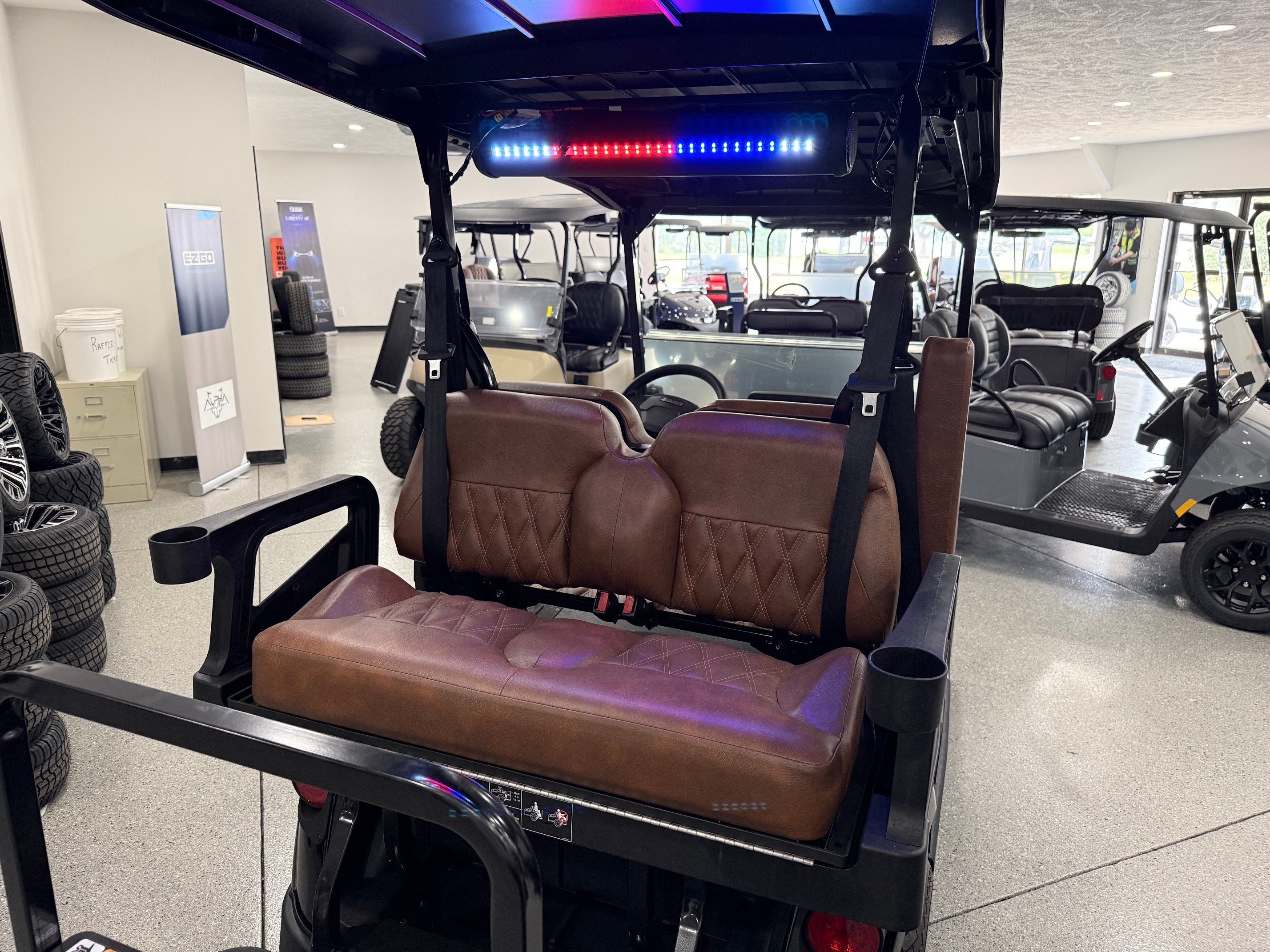 2026 EZGO RXV photo 4