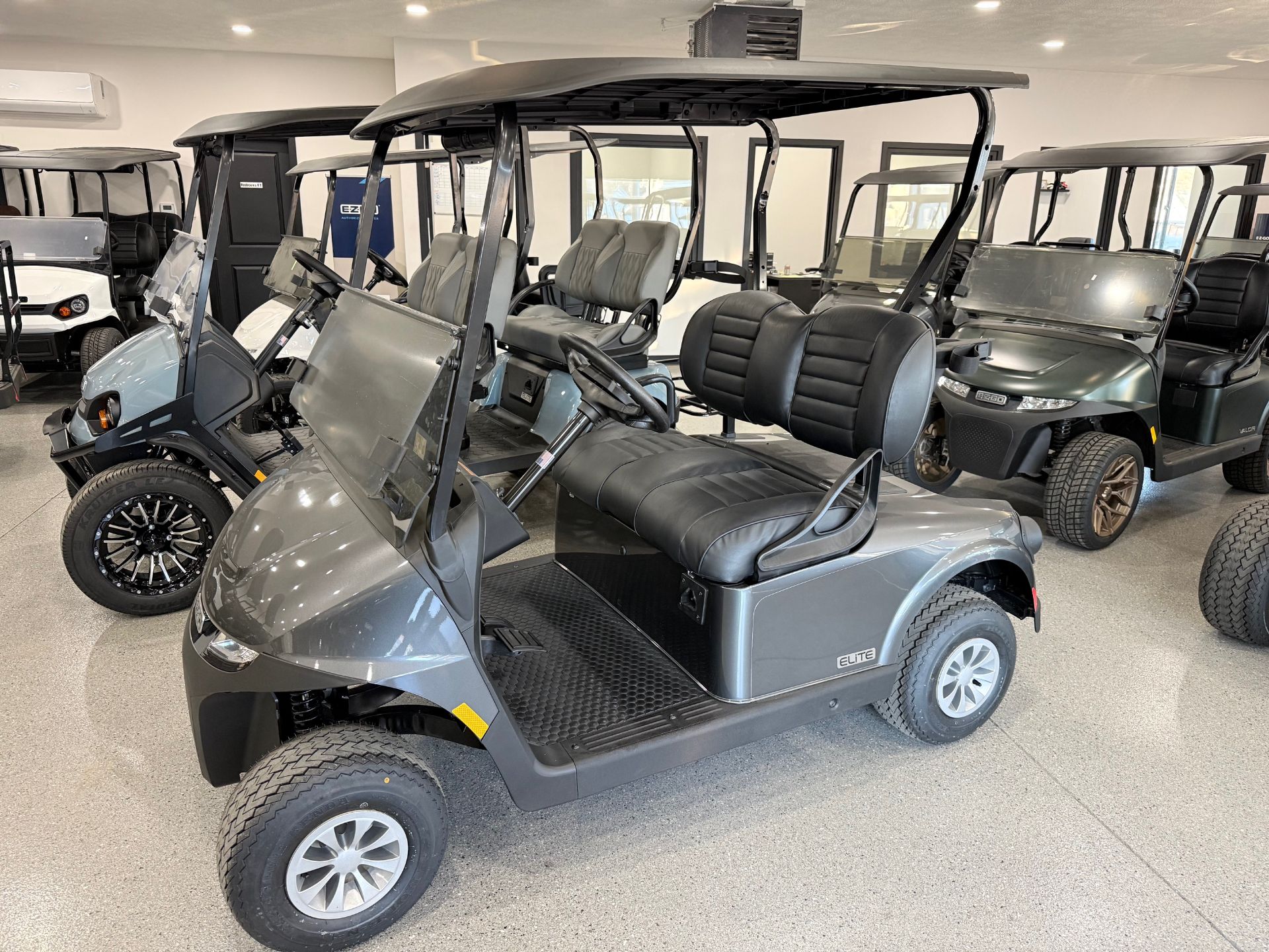 2026 E-Z-GO Freedom RXV ELiTE 2.2 in Hawarden, Iowa - Photo 1