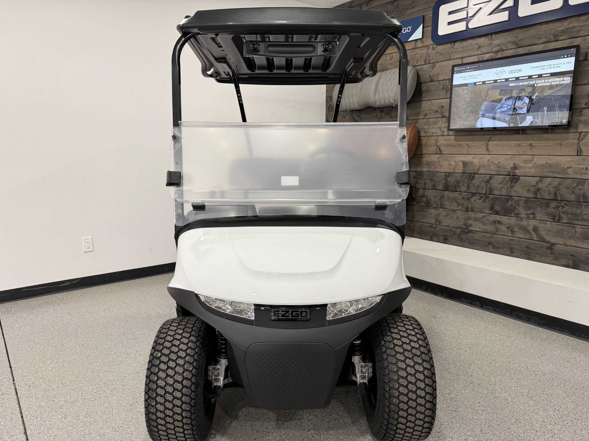 2026 E-Z-GO RXV 2 Valor S EX1 Sport in Hawarden, Iowa - Photo 4