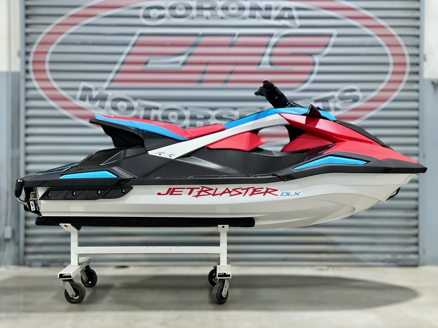 2025 Yamaha JetBlaster DLX 3-Up in Imperial Red / Black — front three-quarter view