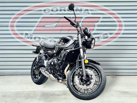 New 2023 Kawasaki Z650RS Metallic Moondust Gray / Ebony